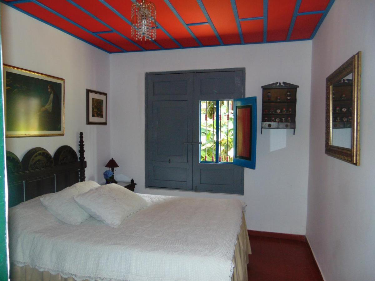 Finca La Colina Bed and Breakfast Calarcá Buitenkant foto